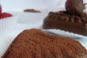 Praline de ciocolata umplute cu crema de ness - Valentine`s day