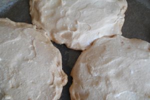 Tort cu bezea