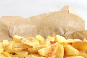 Copănele de pui umplute cu ciuperci, în sos de smântână