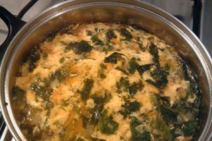 Ciorba de salata dreasa cu ou