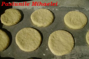 Biscuiti fragezi pentru micul dejun