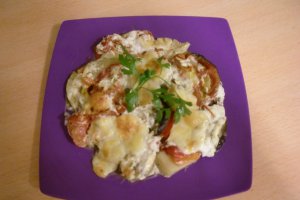 Legume gratinate la cuptor cu cascaval de capra in vas de lut