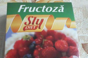 Prajitura glazurata (cu fructoza)