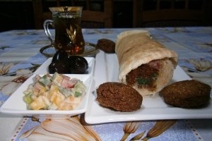 Sandvici cu falafel