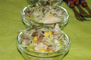 Salata de cruditati cu piept de pui