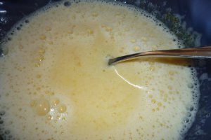 Desert prajitura cu nuca caramelizata