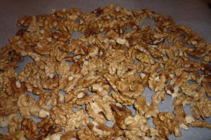 Desert prajitura cu nuca caramelizata
