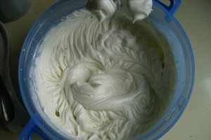 Tort cu zmeura, mandarine si mascarpone!