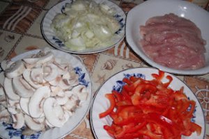 Tocanita de pui cu ciuperci