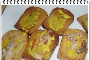 Tartine cu sfecla si macrou afumat