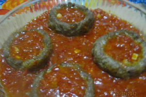 Coşulete cu piure şi caşcaval ın sos picant
