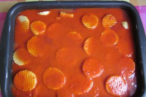 Musaca de cartofi cu ciuperci, vinete, carne de porc si de vita