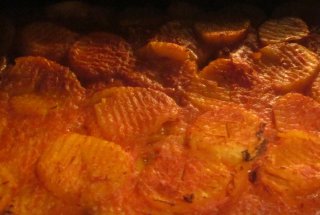 Musaca de cartofi cu ciuperci, vinete, carne de porc si de vita