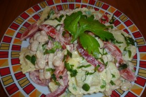 Salata de fasole boabe cu ravioli