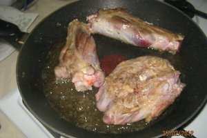 Friptura de miel cu prune uscate