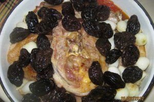Friptura de miel cu prune uscate