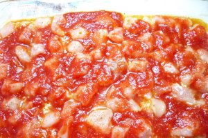 Cubulete de pui pe pat de varza si orez