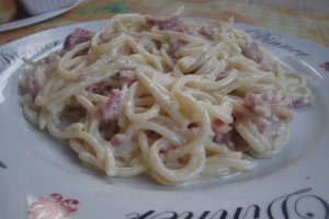Spaghete carbonara, reţetă adaptata