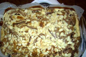 Prajitura cu branza dulce,ciocolata si migdale