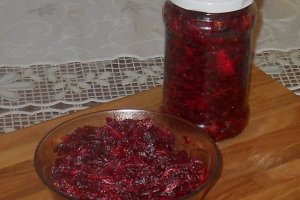 Salata de sfecla rosie