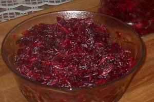 Salata de sfecla rosie