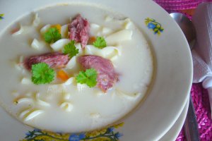 Ciorba de "lascute" cu afumatura