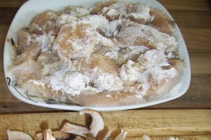 Pollo ai funghi porcini - Pui cu hribi