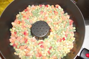 Pulpe de pui cu legume