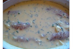 Rulada de pui cu telemea si ardei gratinat