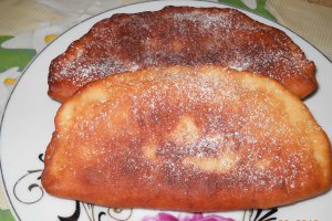 Gogosi cu iaurt si crema de ciocolata