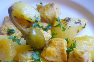 Piept de pui si cartofi cu sos de curry