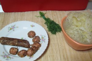 Ciorba de varza acra cu afumatura