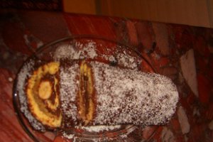 Rulada cu ciocolata şi banane