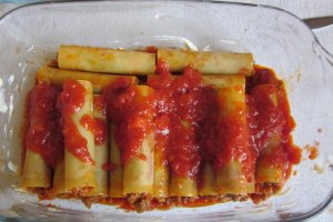 Cannelloni cu carne de vita si porc