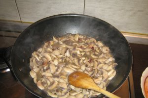 Garnitura orez cu legume si ciuperci