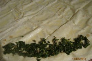 Placinta cu spanac şi carne tocata