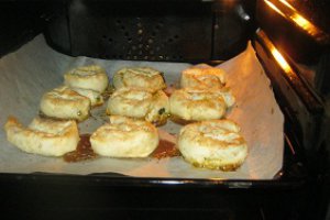Placinta cu spanac şi carne tocata