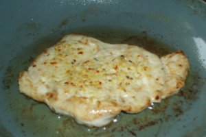 Piept de pui cu sos de visine si garnitura de orez