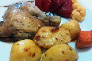 Pui aromatizat la cuptor