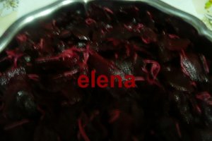 Salata de sfecla rosie cu hrean ras