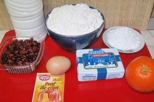 Biscuiti englezesti (shortbread)cu merisoare si portocale