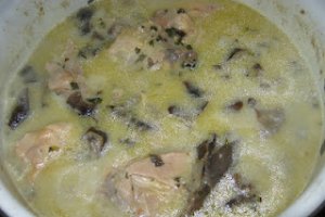 Pulpe cu sos de smantana si ciuperci