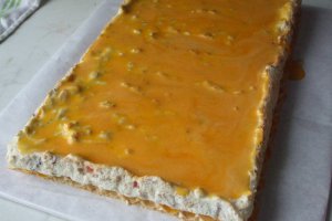Desert prajitura cu foi de napolitana