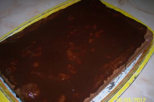 Prajitura cu crema de ciocolata