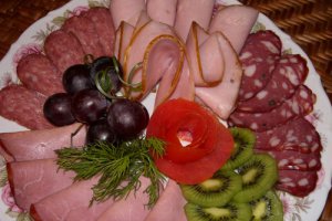 Aperitive de peste, aperitive de mezeluri