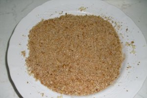 Cuib de viespi cu nuca si scortisoara