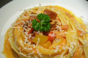 Linguine alla salsiccia - Linguine cu carnati