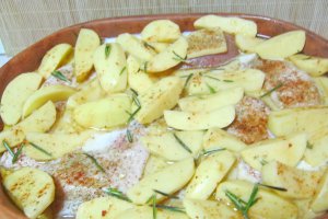 Pulpe cu cascaval coapte in lapte si cu sos de ciuperci