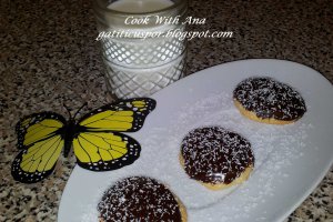 Biscuiti cu ciocolata sau Jaffa Cakes