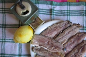 File de macrou cu lamaie la cuptor